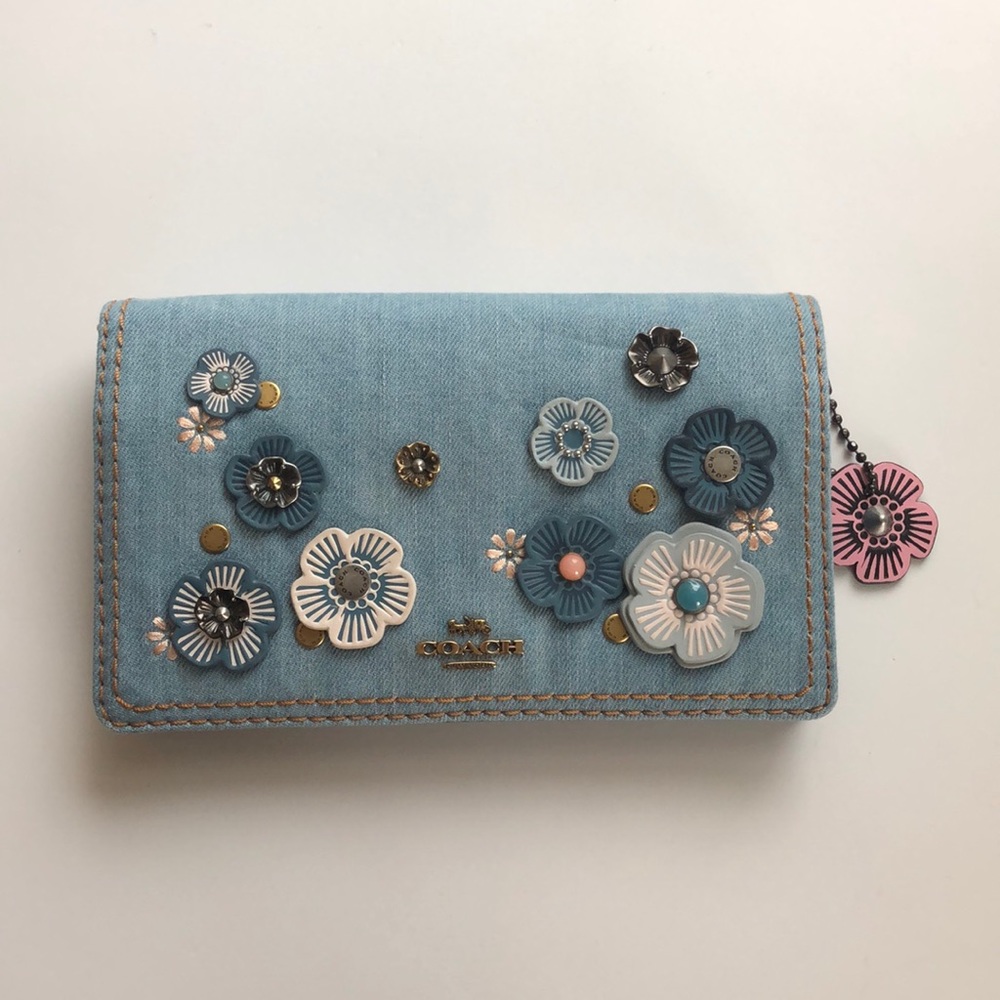 Authentic Coach Tea Rose Crossbody Wallet